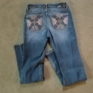 Cruel girl Mallory. Size 7 regular.